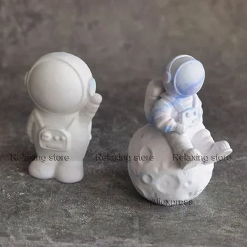3D Astronaut Betona Cementa Ukrase Silikonske Kalup Aromaterapija Gips Gips Kalup Za Auto Dekor DIY Smole Zanata Kalupe